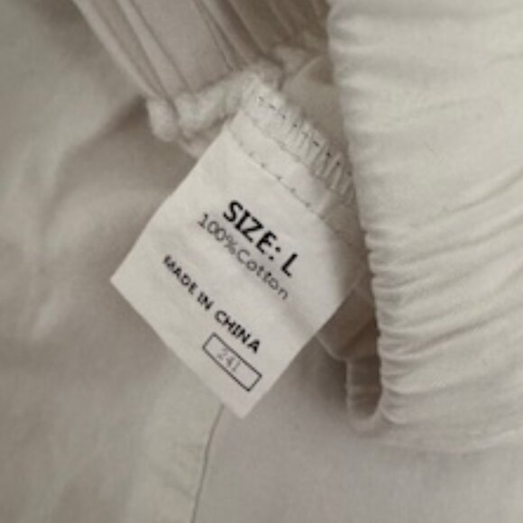 Short Blanco Casual con Cintura Elástica (White Casual Drawstring Shorts) - Picture 7 of 7